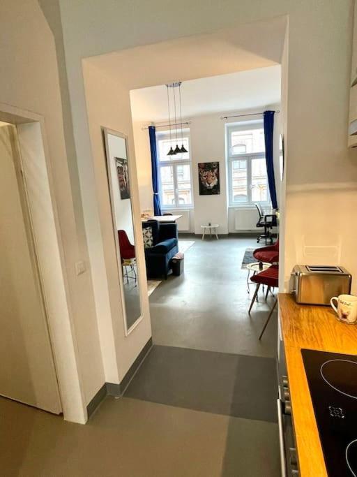 Klimatisierte Sehr Zentrale Wohnung-Loftstyle- Відень Екстер'єр фото